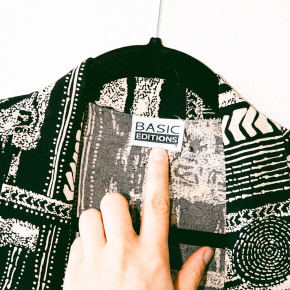 Vintage 80s/90s B&W Basic Editions Abstract Tribal Print Oversized Button-Up - Picture 5 of 5